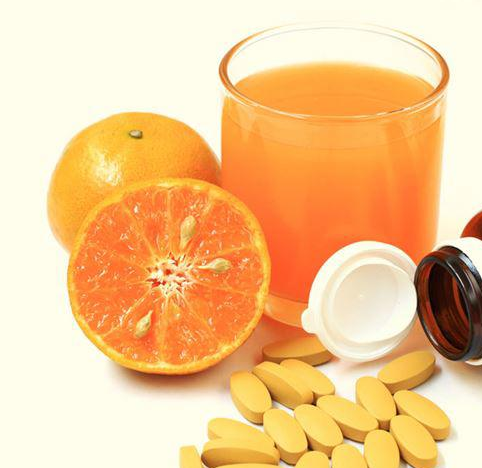 Không nên uống vitamin C vào buổi tối