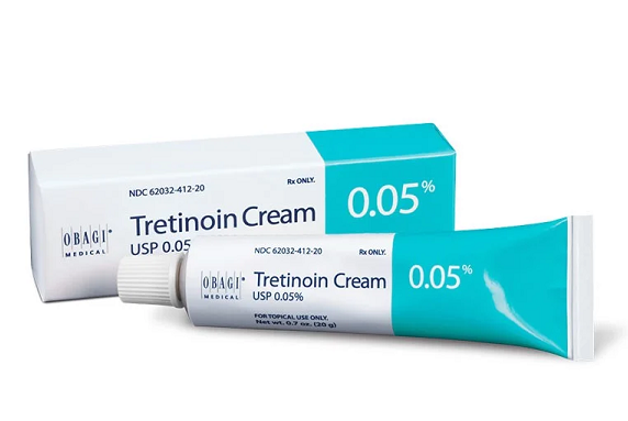 Nặn mụn xong có nên dùng Tretinoin không?